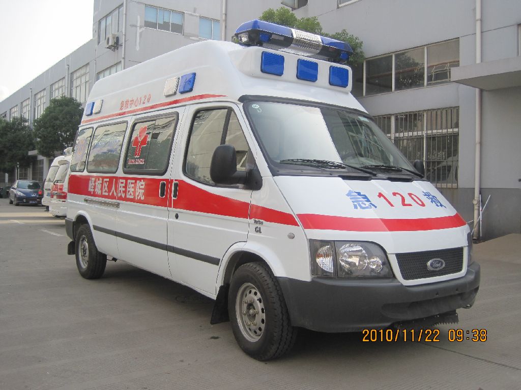 勐海县救护车出租